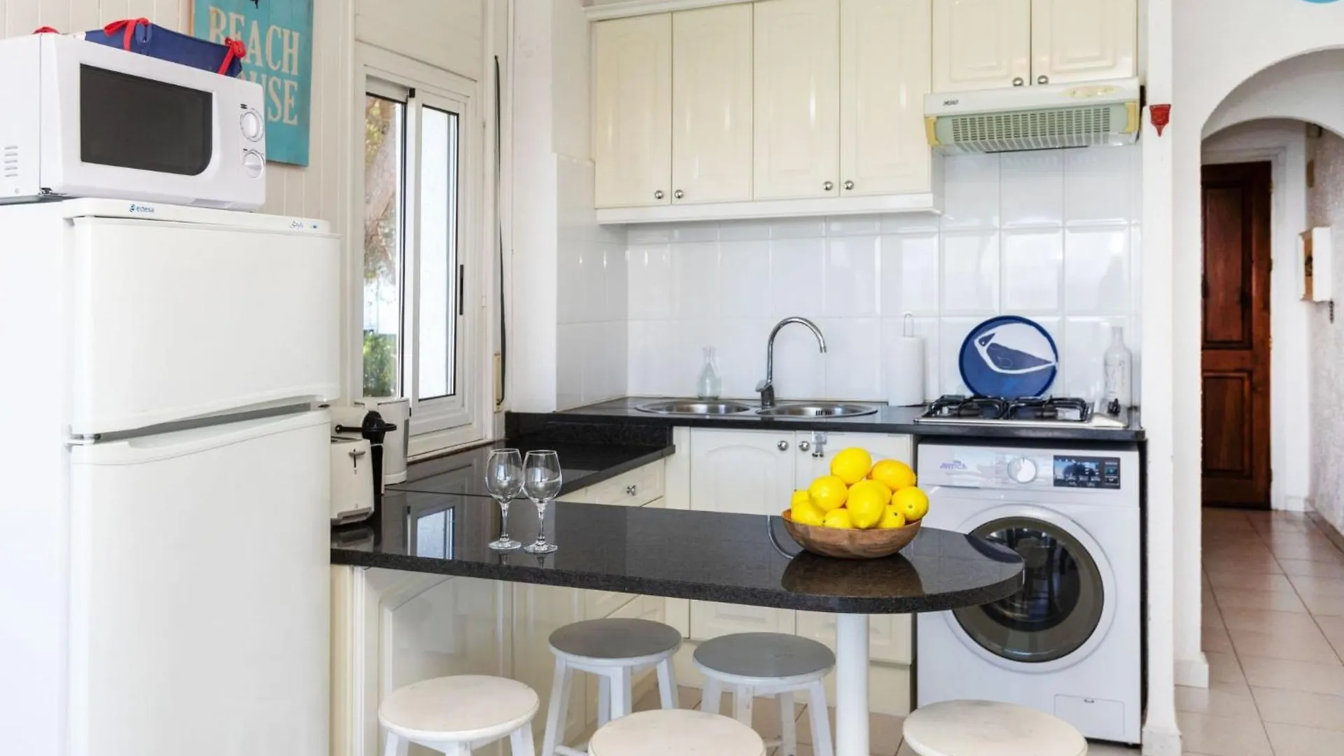 Apartment Aloes-2 By Interhome Llança 0*,